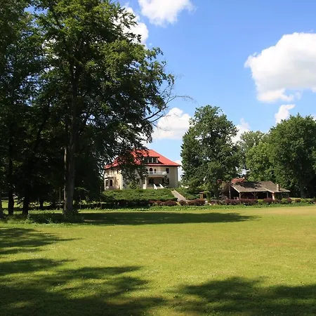 Hotel apartamentowy Pałac Pozorty Bądki