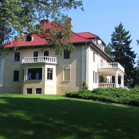 Hotel apartamentowy Pałac Pozorty Bądki
