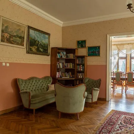 Hotel apartamentowy Pałac Pozorty
