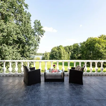Palac Pozorty Aparthotel