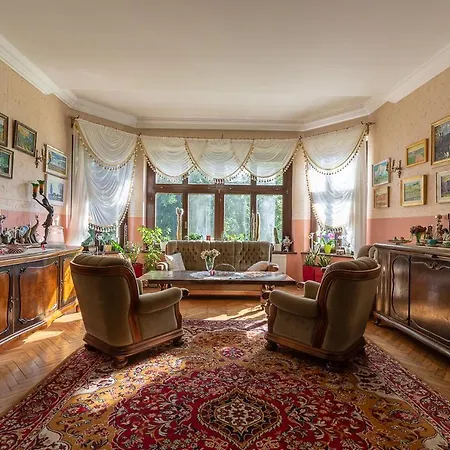 Aparthotel Palac Pozorty